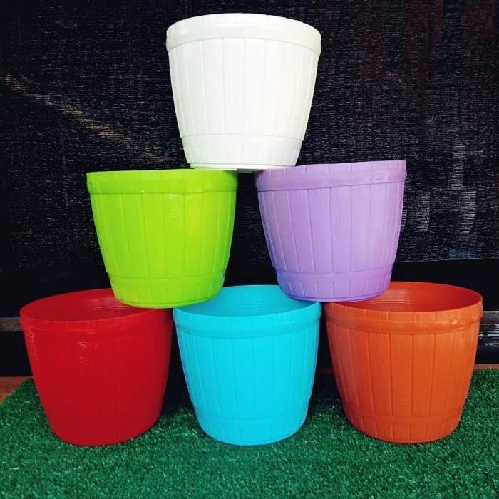 Jual Pot Bunga Plastik / Pot Tanaman Lovenia / Pot Plastik Warna ...
