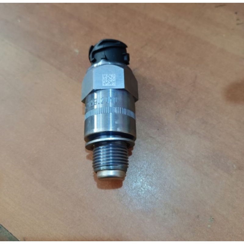 1PCS Sensor 8658471 IGZENGURX （SENSOR SPEDOMETER ISUZU GIGA