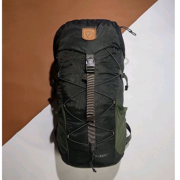 Jual FJALLRAVEN FUNAS ± 25 L CARRIER ( LOKAL SETARA 32-32 L) | Shopee ...