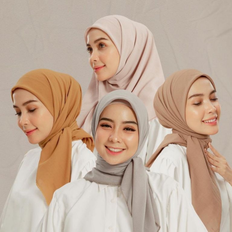 Jual clz-22 Hijab Pollycotton Hijab Square ( 35+ pilihan warna ) Hanya ...