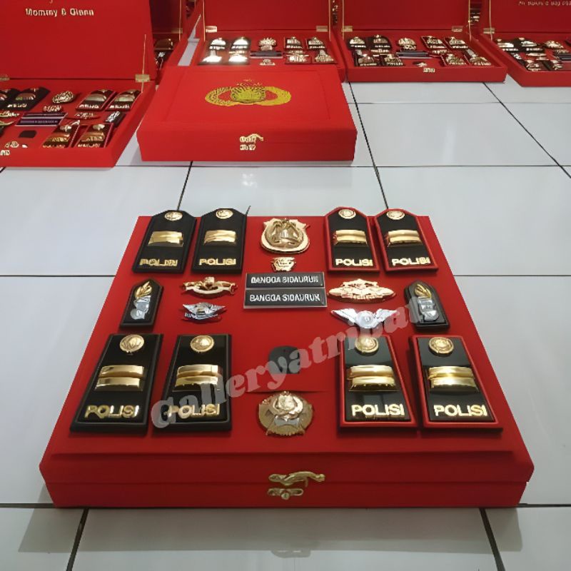 Jual pangkat PDH PDU IPTU polisi'sepaket box set custom | Shopee Indonesia