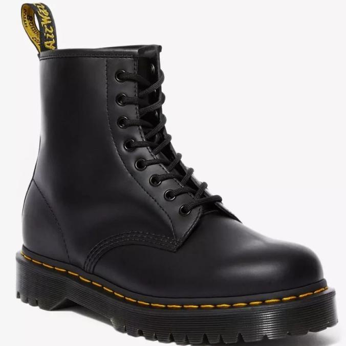 Harga sepatu boots hot sale dr martens original