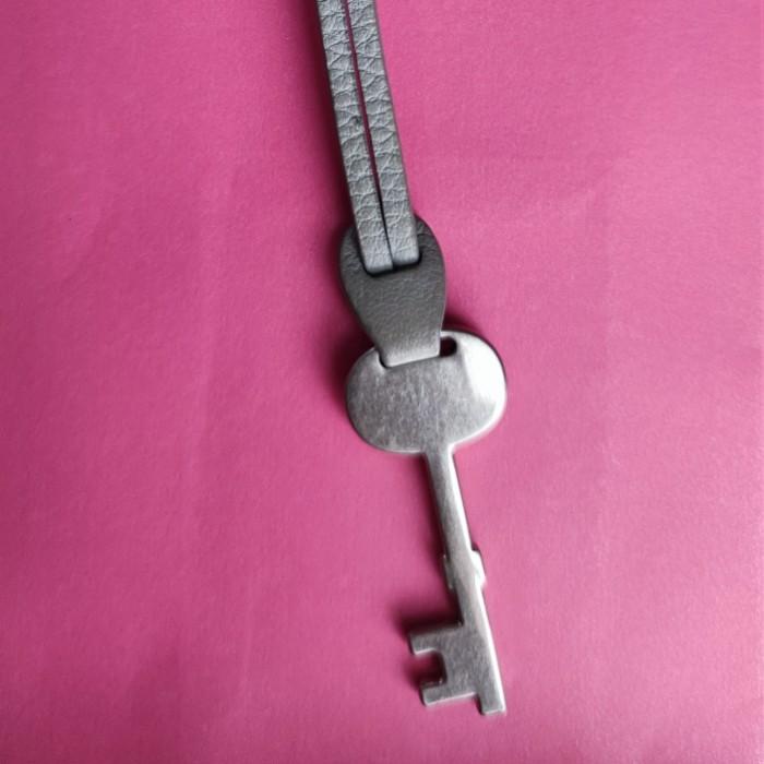 Jual Fossil Keyfob Bag Charm Gold/Silver (Pilih Varian) Shopee Indonesia