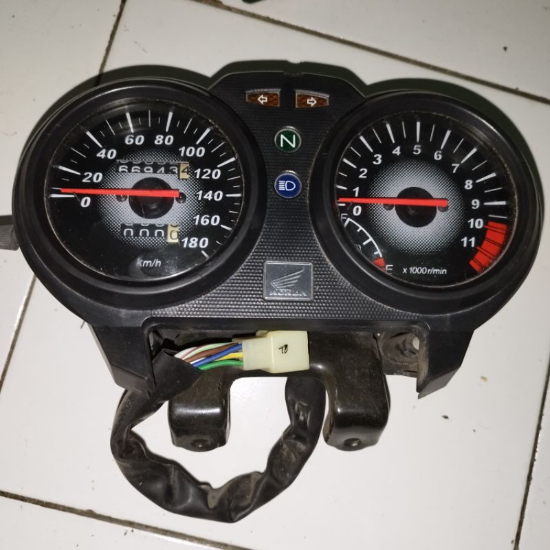 Jual Spidometer speedometer Honda Megapro Primus ORI second copotan ...