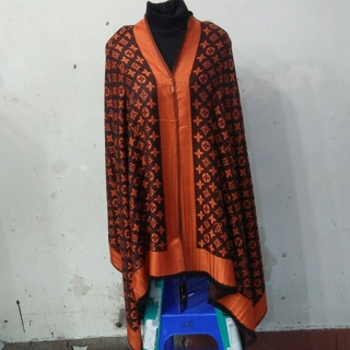 Jual syal lv scarf phasmina//pashmina LV, selendang, scarf, shawl -  Hitam - Jakarta Pusat - Ibnu Store Ii