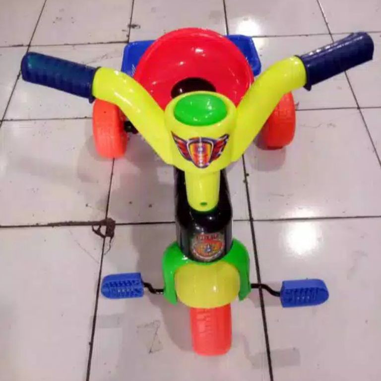 Jual TREN TERBARU PROMO SEPEDA RODA 3 PLASTIK DS718 | Shopee Indonesia