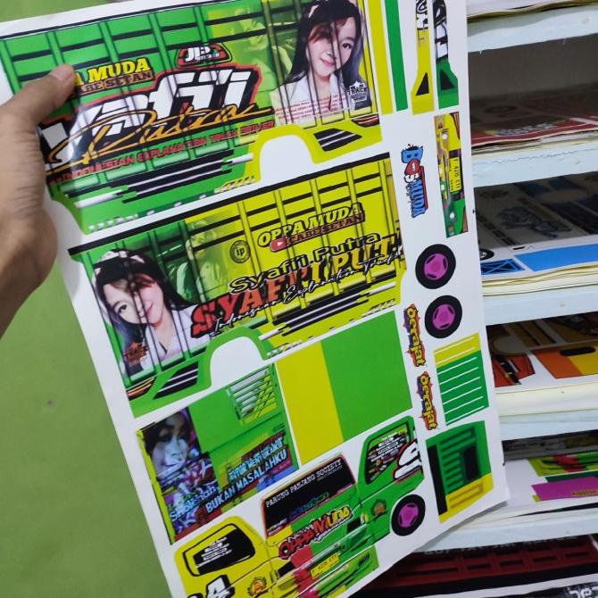 Jual Stiker pola truk oleng papercraft Oppa Muda 30 cm | Shopee Indonesia