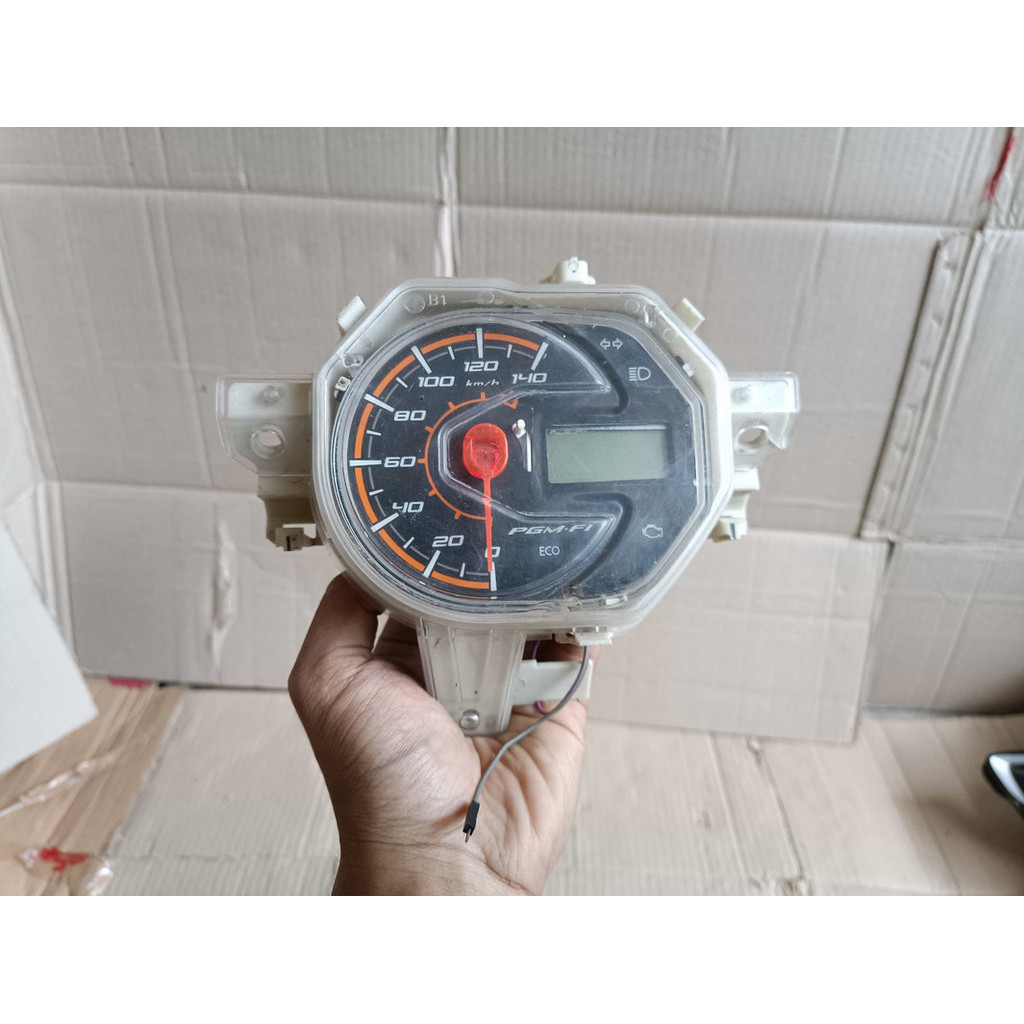 Jual Speedometer Honda beat new k81 beat digital Original (PANEL OREN ...