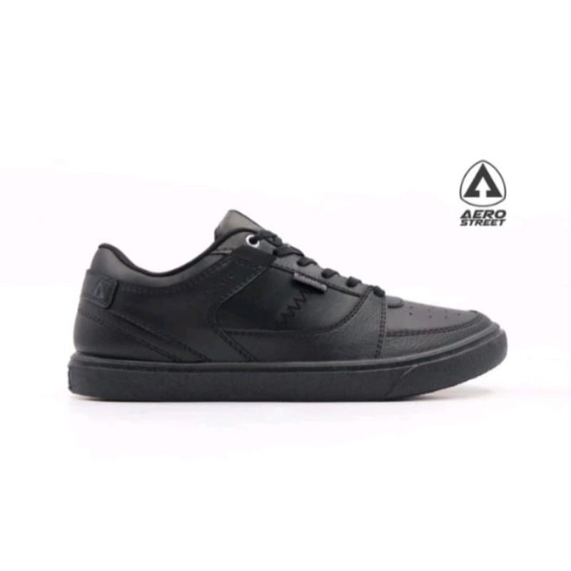 Jual Sepatu Aerostreet hoop low full black | Shopee Indonesia
