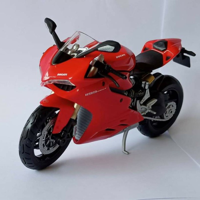 ducati panigale diecast model