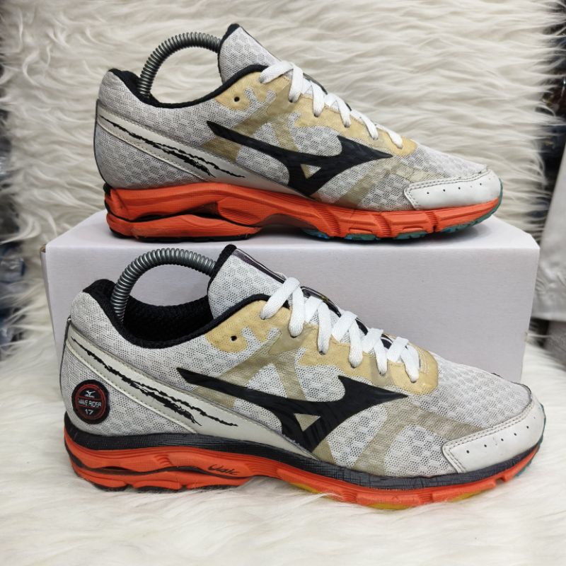 Jual Sepatu Mizuno Wave Rider 17 Size 40 Shopee Indonesia