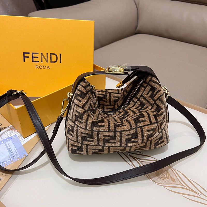 Jual FENDOY HOBO SUEDE SEMIMIRROR FRE BOX | Shopee Indonesia