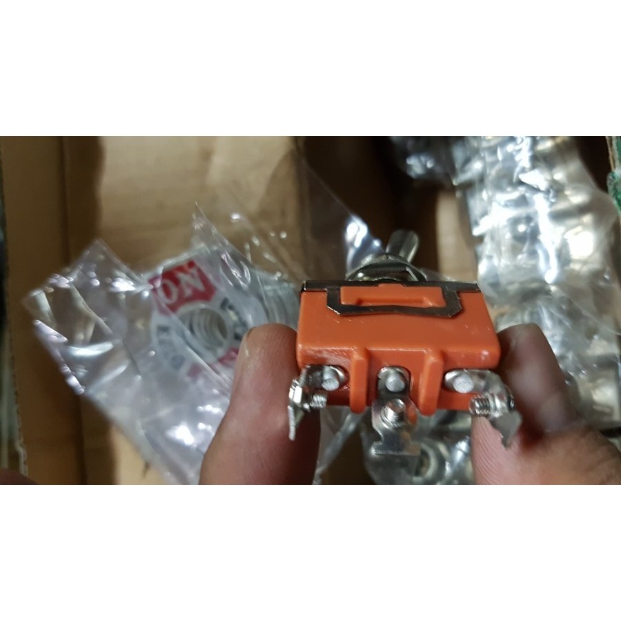 Jual Toggle Switch 3 Kaki On-Off-On | Shopee Indonesia