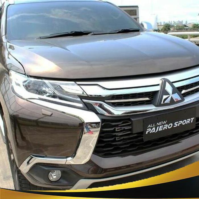 Mitsubishi Pajero Sport 2018+ Floor Console Garnish – LH & RH – OEM 8011C260XA 8011C258XA