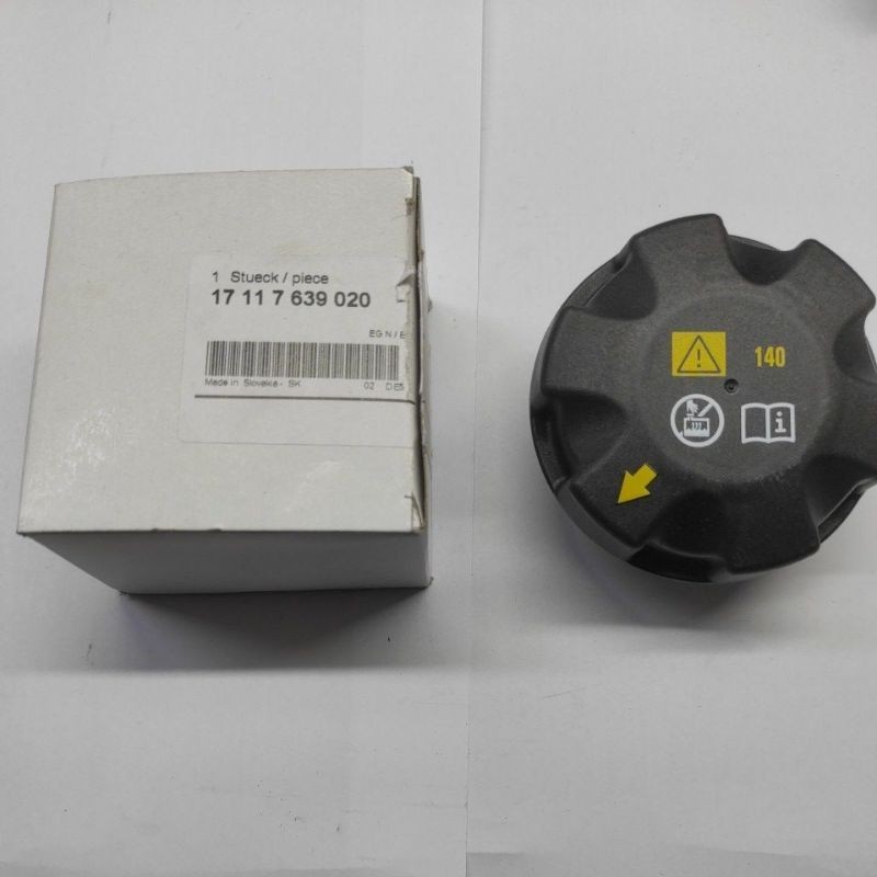 Genuine BMW Radiator Cap 17117639020 - OEM Replacement Part (17-11-7-639-020) 2 thumbnail image