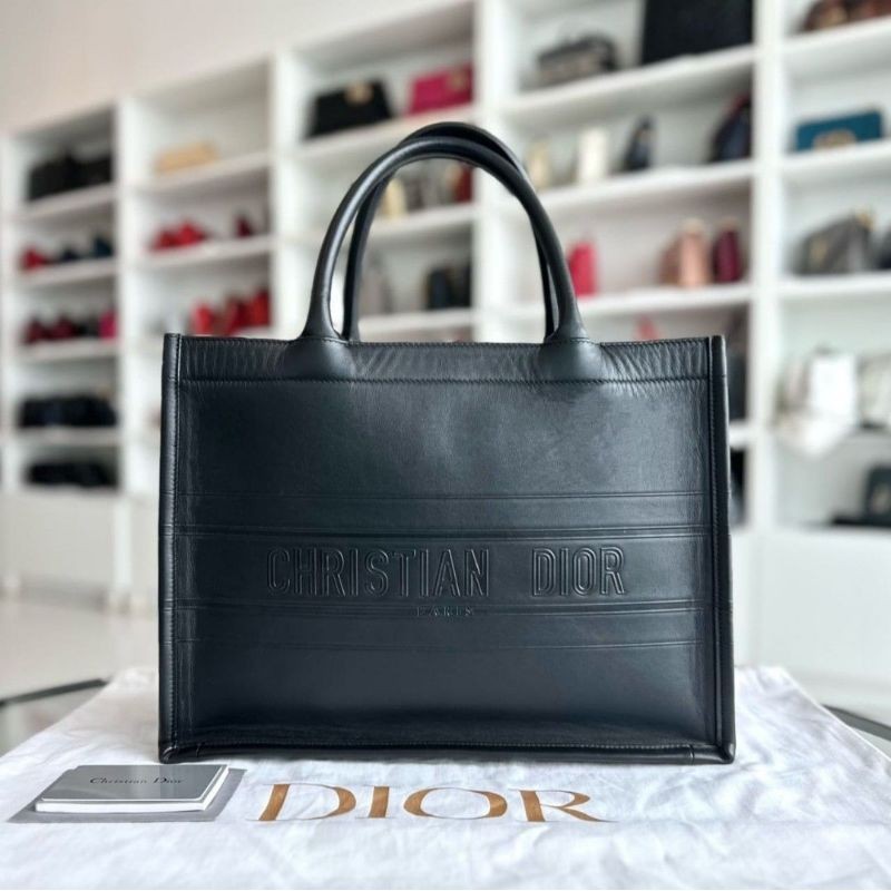 Harga dior book tote hotsell