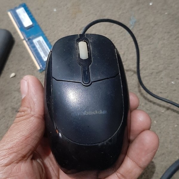 Jual (Ready Stock) Mouse Ps2 Soket bulat Hp atau logitech | Shopee ...