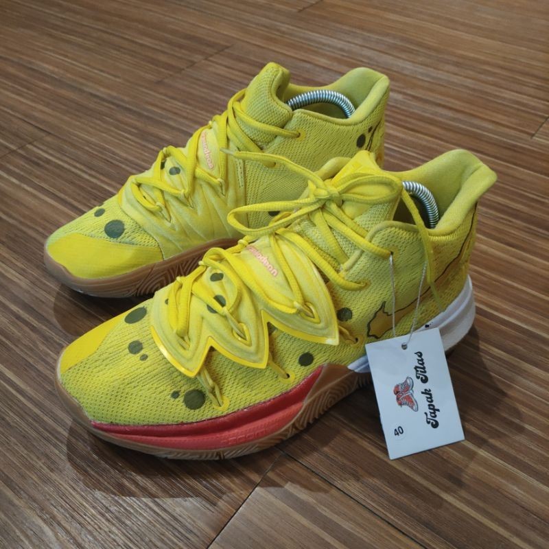 NIKE Kyrie 5 25.5cm 太く