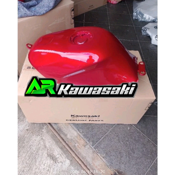 Jual tangki ninja 150 Rr old merah maroon original K01 | Shopee Indonesia