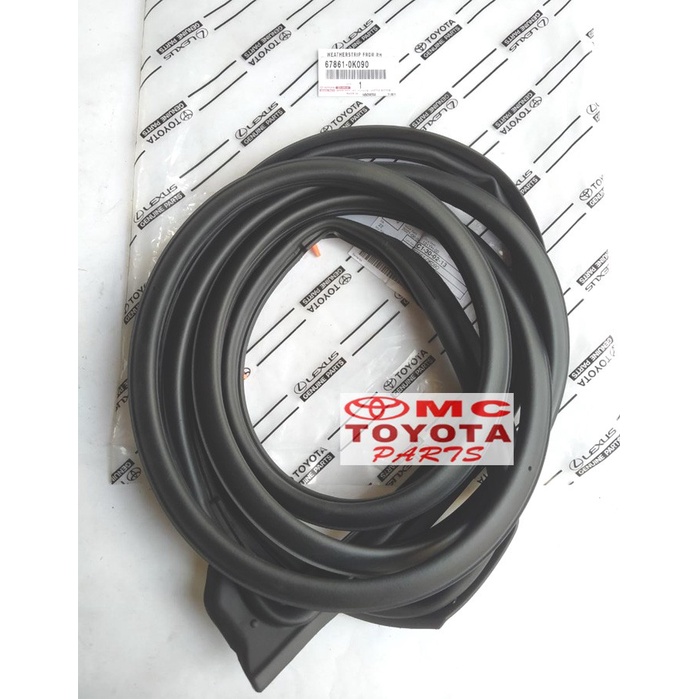 Jual Karet Pintu Depan Kanan Toyota Innova Reborn 67861-0K090 Kode Ly ...