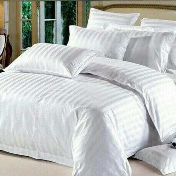 Jual Bed Cover Set Sprei Hotel Garis Putih Salur Bisa Pilih Ukuran