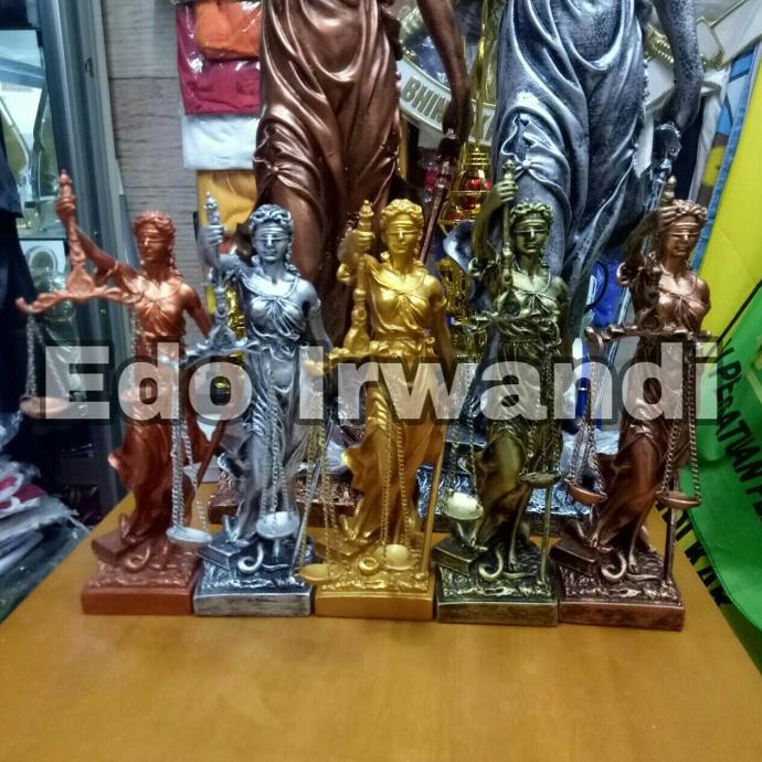 Jual Patung Dewi Keadilan Ukuran 30 Cm Patung Dewi Themis - Lady Of ...