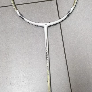 Yonex ArcSaber 10 ピーター・ゲードモデル（Badminton Research