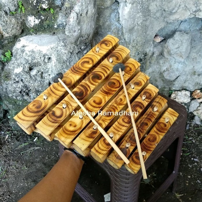 Jual Rindik Bambu Alat Musik Tradisional Bali 7 Nada Gamelan Bambu Bali ...