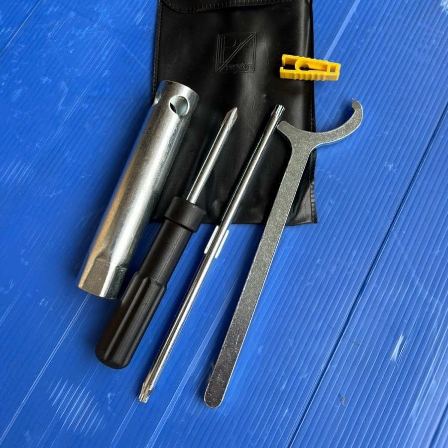 Original Piaggio Beverly 500 Saddle Tool Kit – 2002-2004, OEM PI 651173