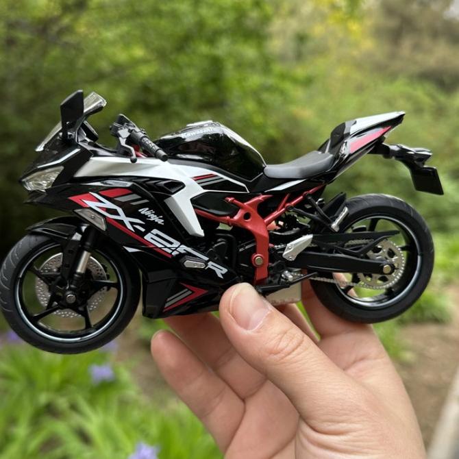 Jual Miniatur Motor Diecast Motor Kawasaki Ninja ZX25R ABS Hitam Merah