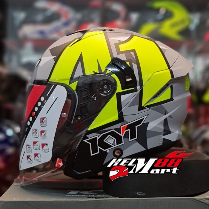 Aleix Espargaro Helm