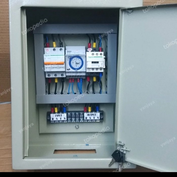 Jual Panel Timer Lampu 3Phass/Panel Timer Otomatis 24 Jam | Shopee ...