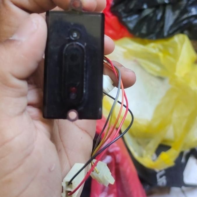Jual Mata Sensor Urinoir TOTO DUE 106 (bekas copotan) | Shopee Indonesia