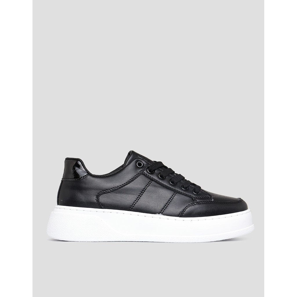 Yongki Komaladi Sneakers Casual Pria main image 1