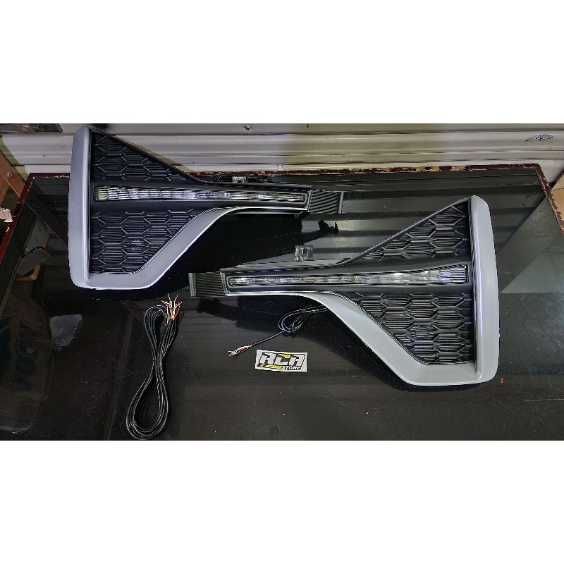 Jual DRL Kijang Innova Zenix Aftermarket Sequential Signal & Welcome ...