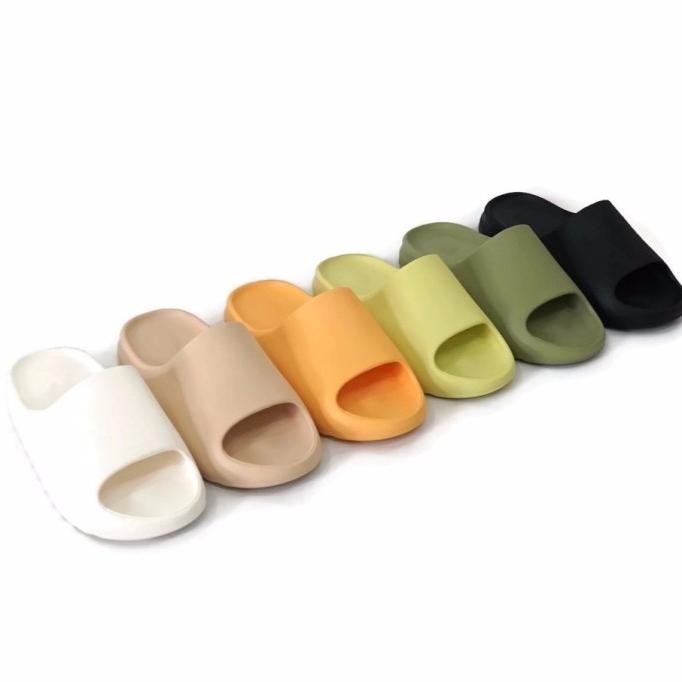 Jual MONSTERA YEEZY SLIDE SANDAL SLIDES KARET SLIPPER KANYE WEST TEBAL ...
