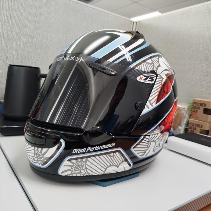 アライ　フルフェイス　クァンタムJ ブラック　Mサイズ アライ フルフェイス クァンタムJ ブラック Mサイズ（Arai