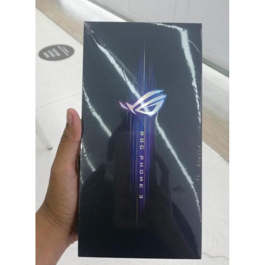 Smartphone Asus ROG Phone 3 5G 128 Go 12 Go RAM Noir Reconditionné - Assez Bon état