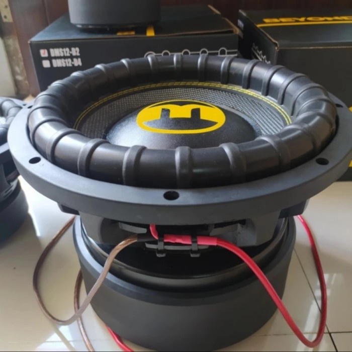 Jual momentum dms 12 d4 subwoofer 12 inch kompetisi audio original ...