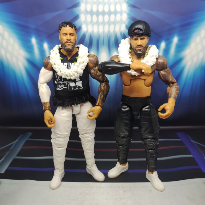 WWE Elite sold Usos Series 90 & 95