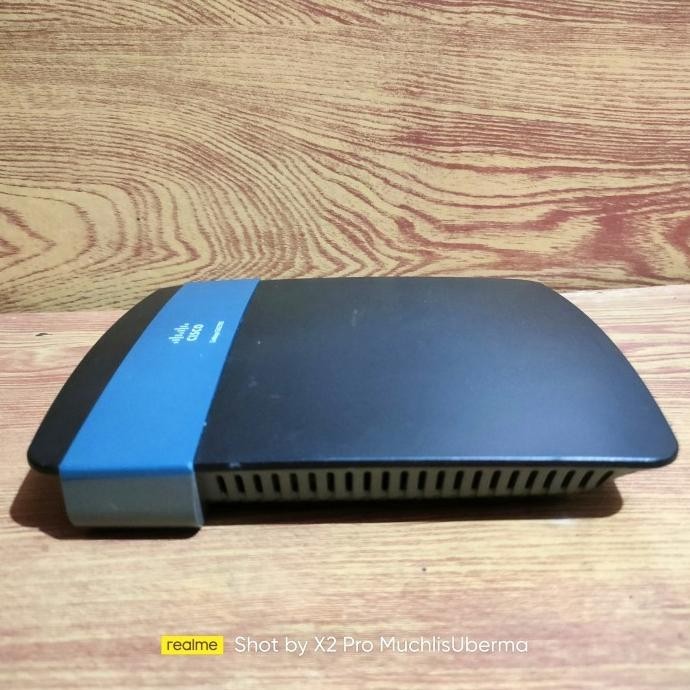 Jual Cisco Linksys EA2700 Dual Band Wireless Router 300Mbps modem WAN