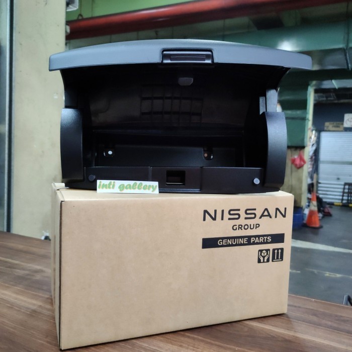 Jual LACI DASHBOARD LEFT DRAWER CONSOLE BOX NISSAN MARCH ORIGINAL ...