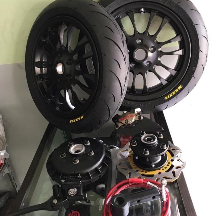 Jual Sepaket upgrade vespa classic Ring 12 R12 velg vrossi ban maxxis ...