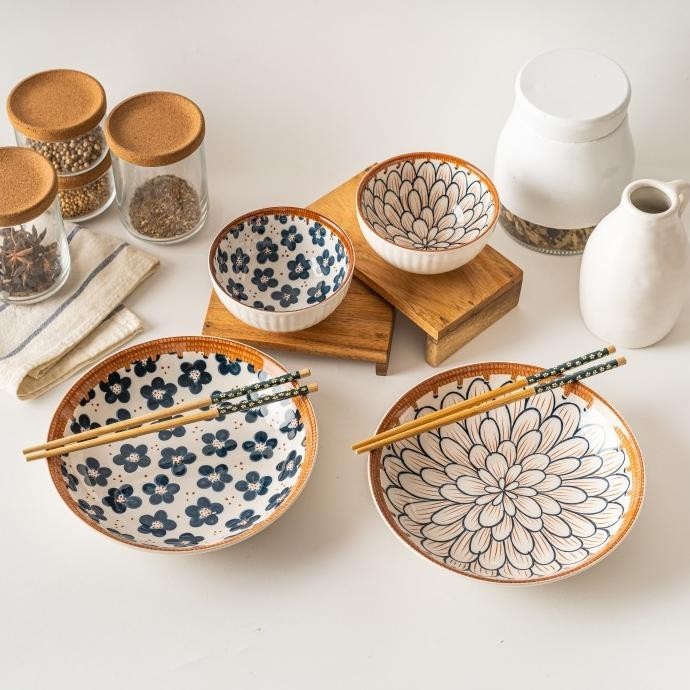 Jual UCHII Exclusive Hanami Dinnerware Gift Set | Set Alat Makan ...