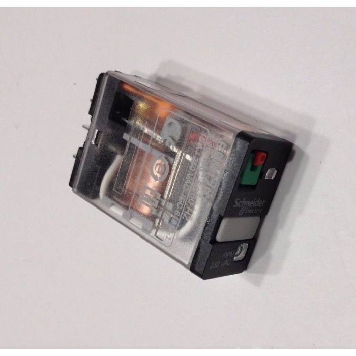 Jual SCHNEIDER RELAY PLUG IN 1CO 15A DENGAN LED 24VDC RPM12BD | Shopee ...