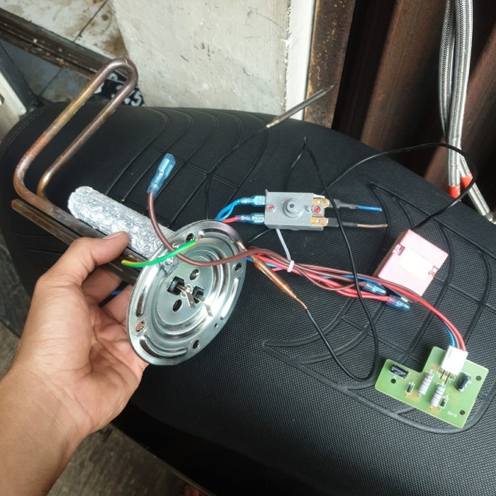 Jual Sparepart Elemen/Element Water heater listrik Ariston (Bekas