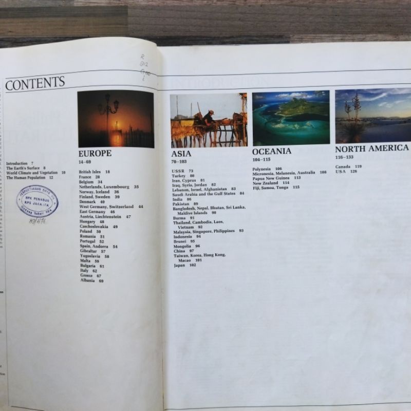 Jual PHILIPS ILLUSTRATED ATLAS OF THE WORLD | Shopee Indonesia