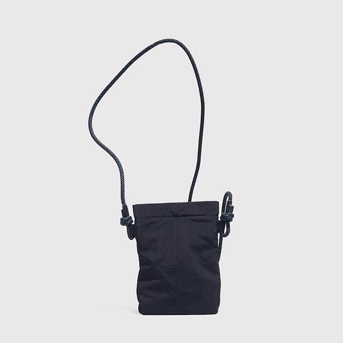 Jual Crumpler Small Crossbody Pouch - Complete Flop | Shopee Indonesia