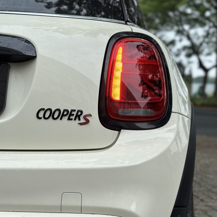 Jual Original Mini F56 F60 Cooper S Piano Black Logo Emblem Belakang ...
