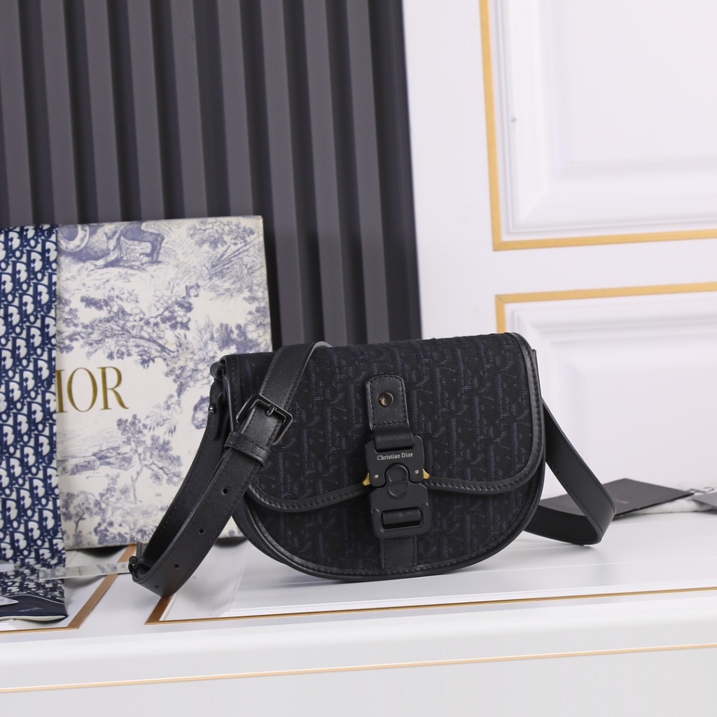Dior crossbody bags